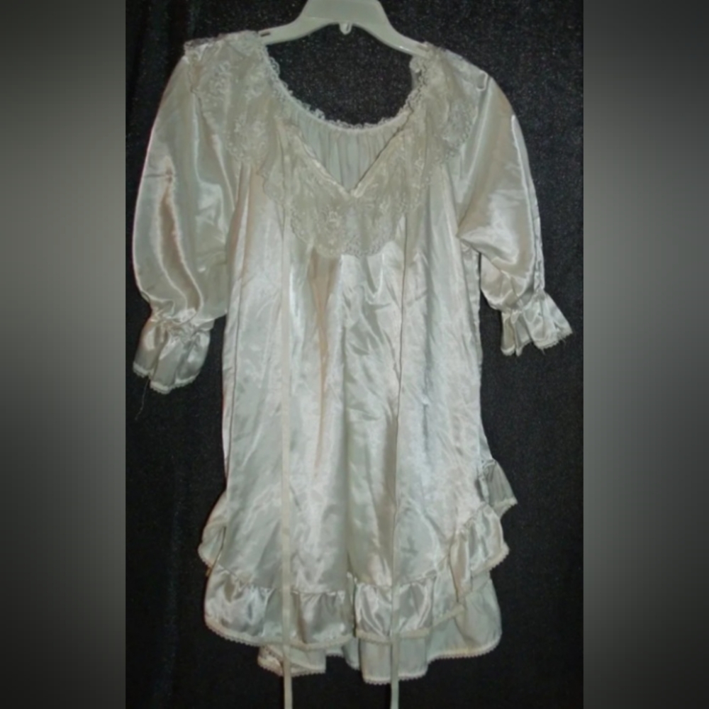Vintage 80s nightgown Sz S